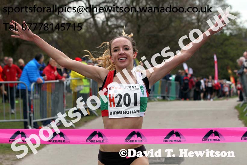Emelia Gorecka brings Aldershot Farnham and District home to victory in the National 6 Stage Relay, National 12 and 6 Stage Relays, Sutton Park, Birmingham. Photo: David T. Hewitson/Sports for All Pics